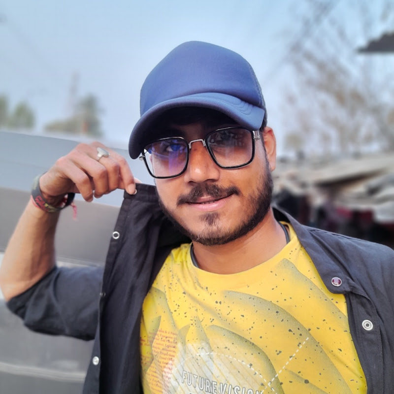 Aashu Arya vlogs