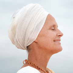 Snatam Kaur