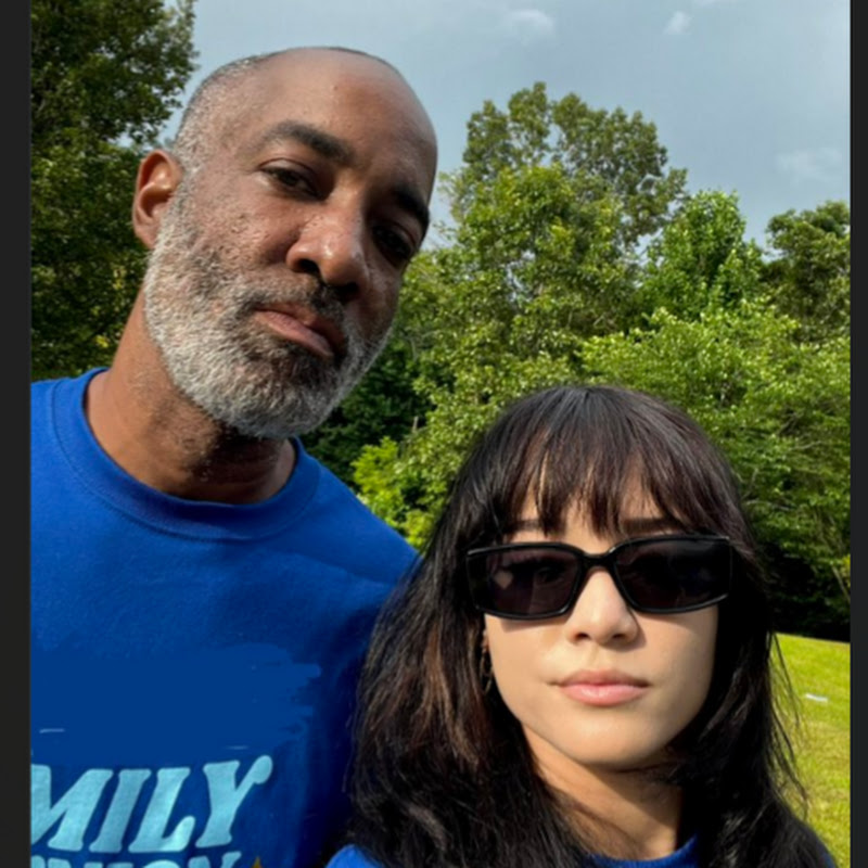 Cinna & Blakkhoodie Clips