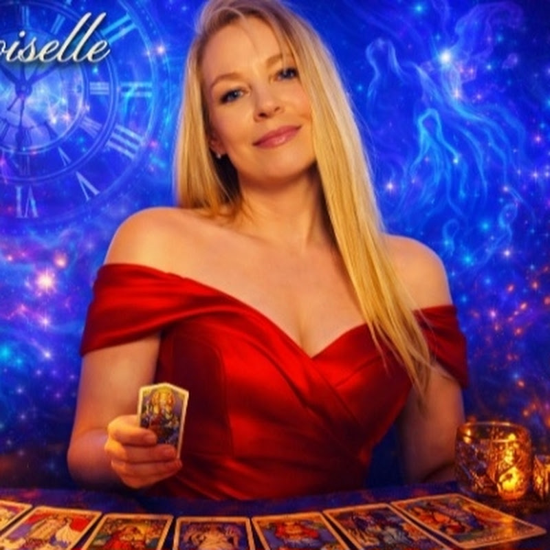 Mademoiselle Tarot