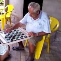 GMdeDominó