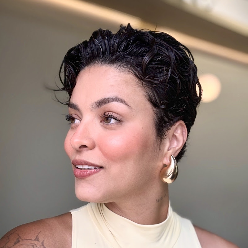 Nathalie Barros