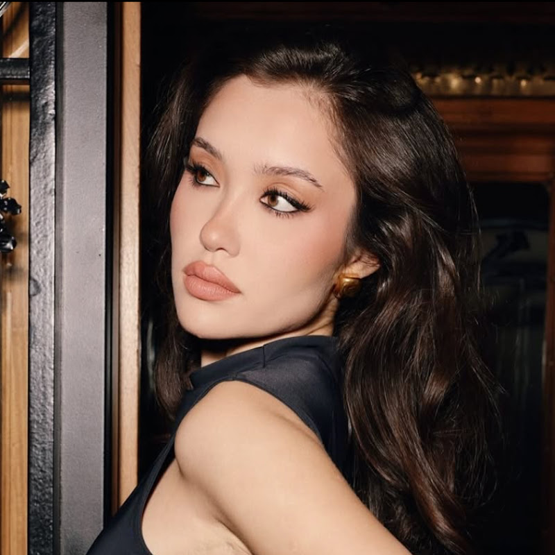 Janelle Zharmenova