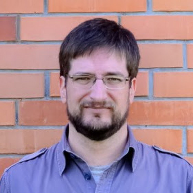 Logo de José Miguel Tomasena / Observatorio de Booktube