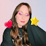 pLymYDkl0K4-channel-avatar-Holly Fortune