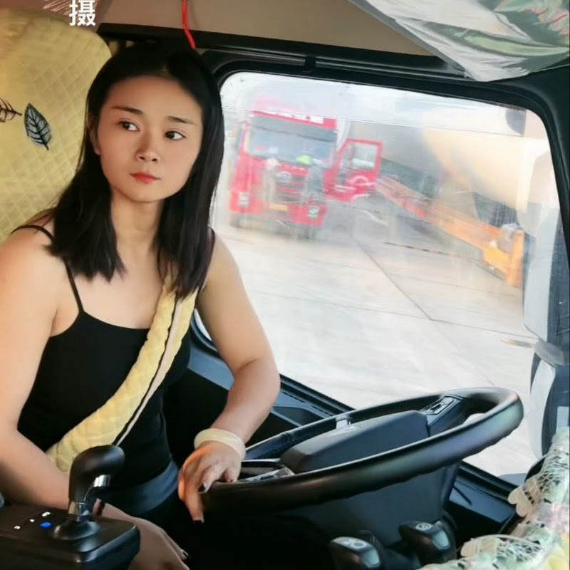 how to resolve cars like this #driving #truckdriver #driver #drivingreview