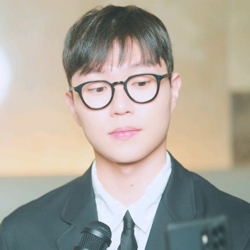 도화도르- 사주팔자 쉽게 풀어주는 남자