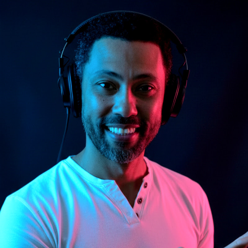 Locutor Leandro Mendes