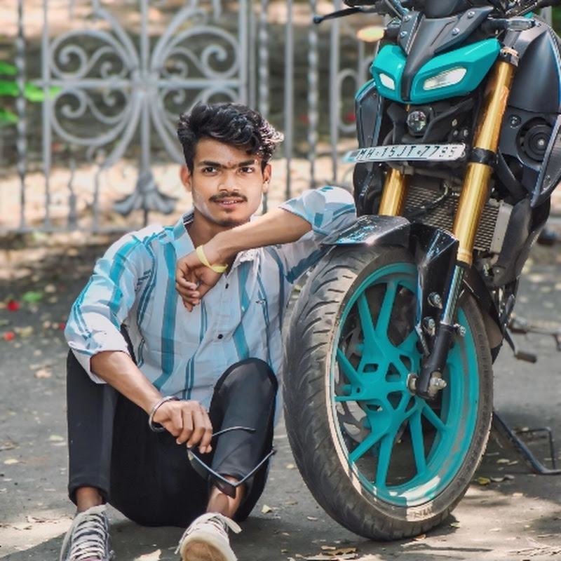 Hire Dasru Rider 155 — Motorcycle Reviews & Riding YouTube creator for sponsorships