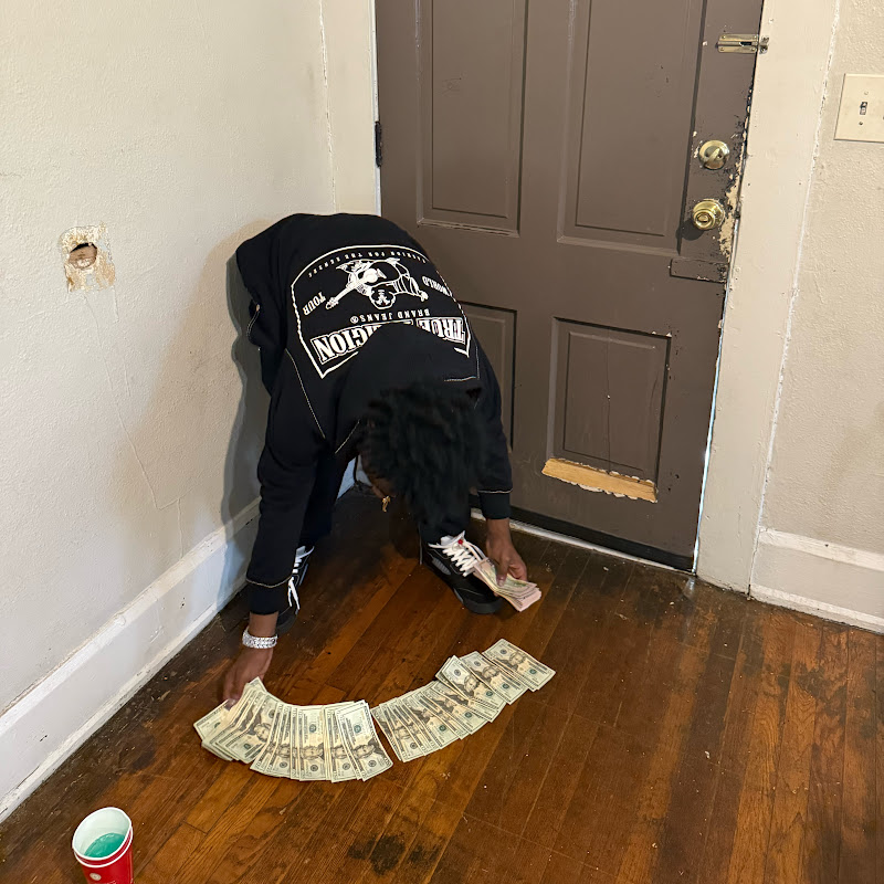 Hire Stk Zay — Music & Audio YouTube creator for sponsorships