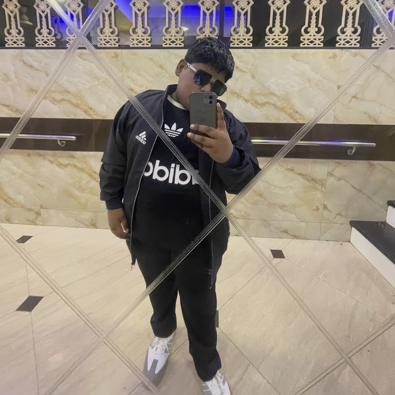 Hire Sam The Batsman — Specific Team Sports (Basketball, Soccer, Baseball) YouTube creator for sponsorships