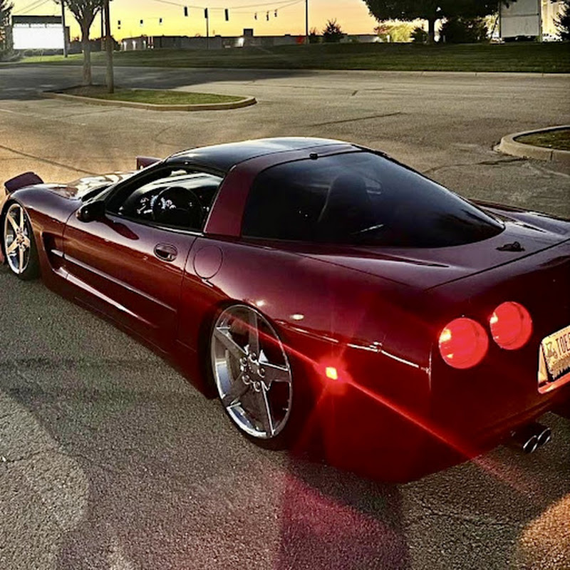 Hire 𝕬𝖓𝖌𝖊𝖑 — New Age Philosophy YouTube creator for sponsorships