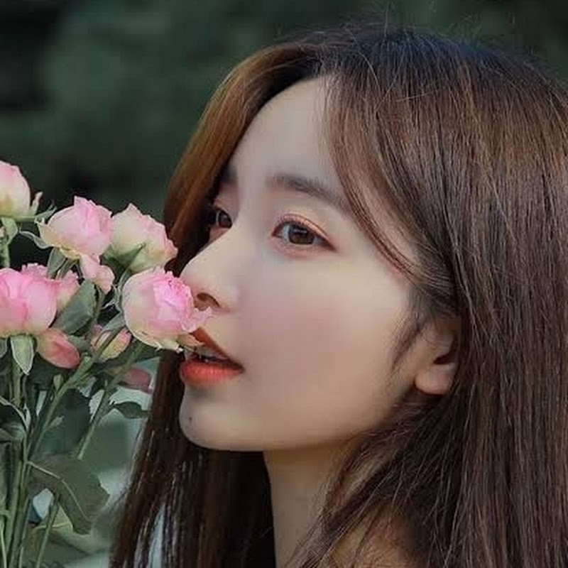 Hire 마헨드라 Korean tv — TV Show Reviews & Recaps YouTube creator for sponsorships