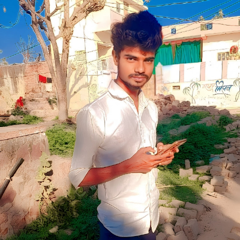 Hire RINKU K VLOGS — Minimalism & Simple Living YouTube creator for sponsorships