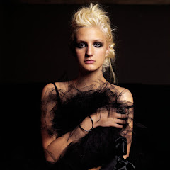 Ashlee Simpson - Topic