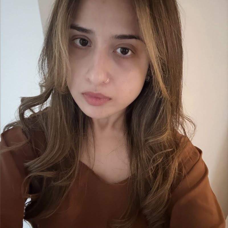 Huma Vlogs Uk channel avatar