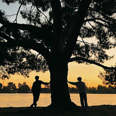 Anthony Gonzalez - Topic