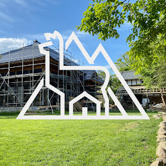 Thumbnail of related channel