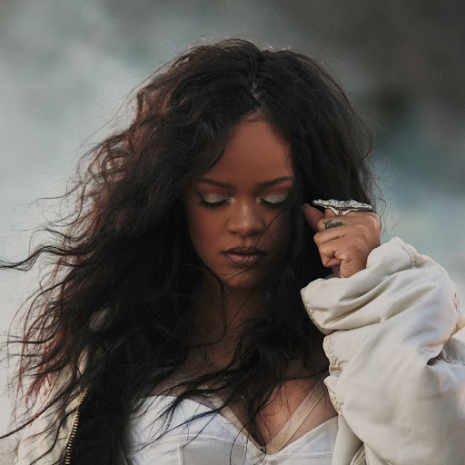 Rihanna - Topic