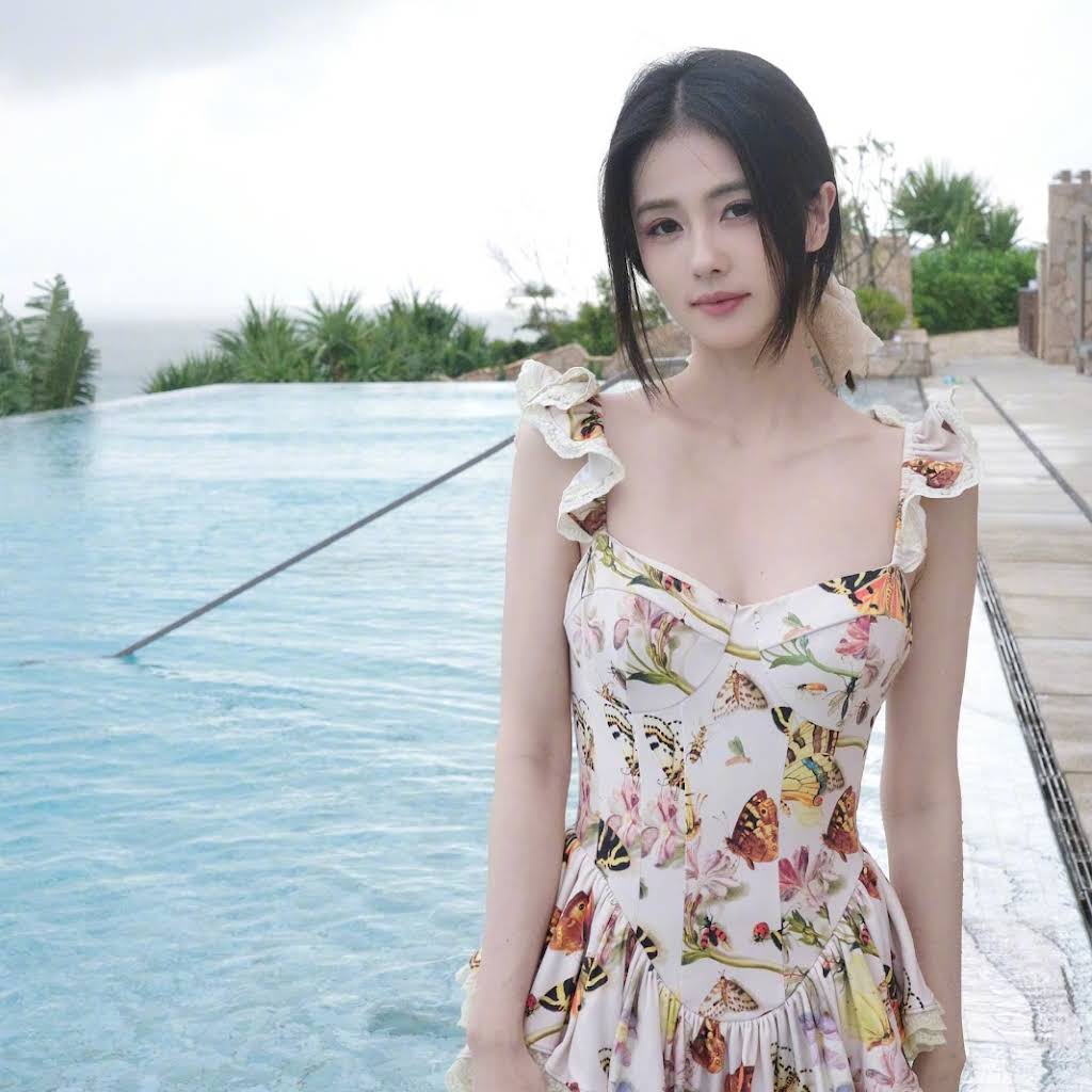 Post from 白鹿News World - YouTube