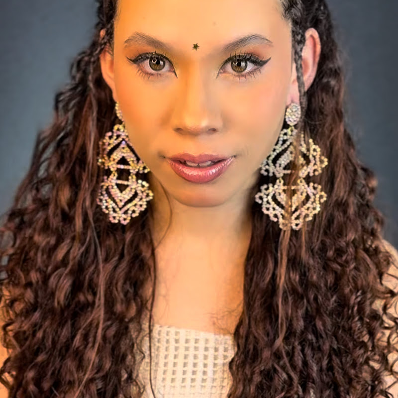 Aninha Santos Oficial ?