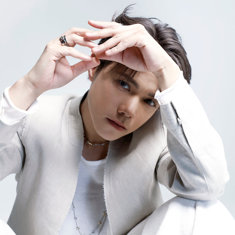 張敬軒 Hins Cheung Logo