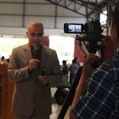 Un Momento con el Pastor