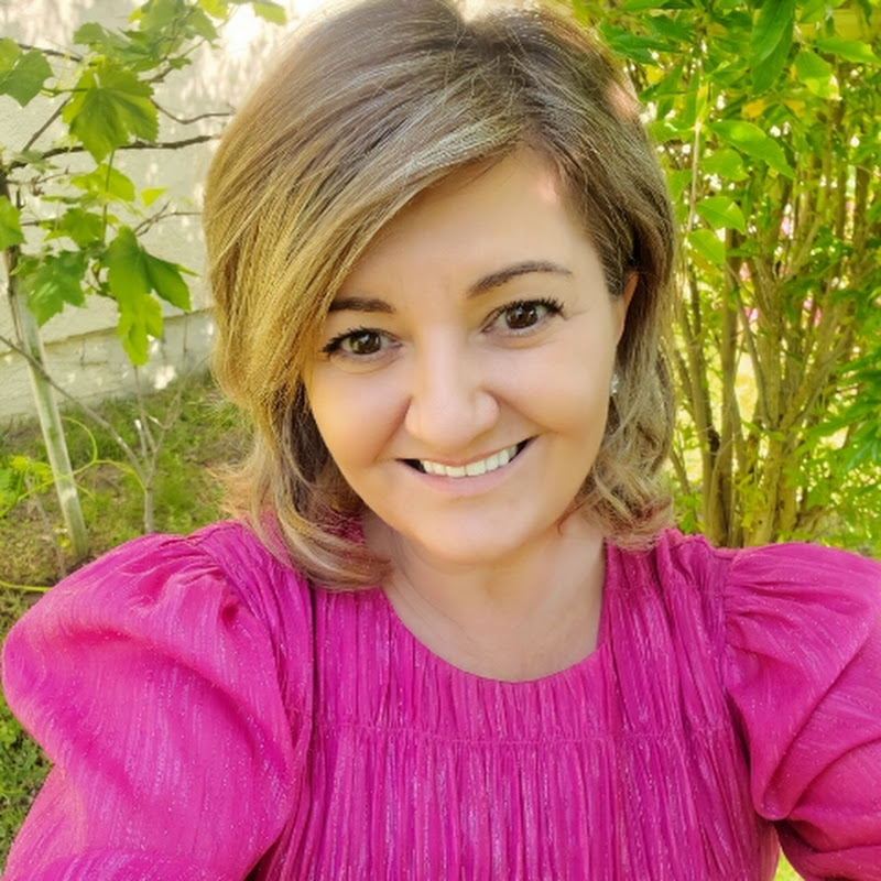 Laura Manea în California