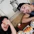 yYmhFMGkaJg-channel-avatar-Gian and Hollie