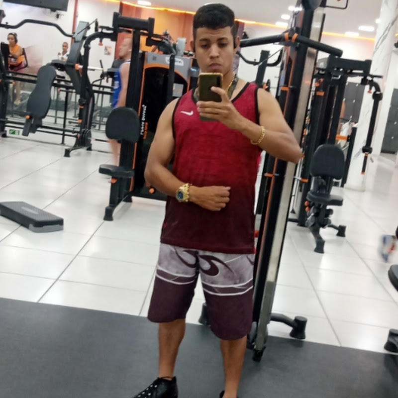 Hire Mc Dogão cachorrera YT — Dog Training & Care YouTube creator for sponsorships