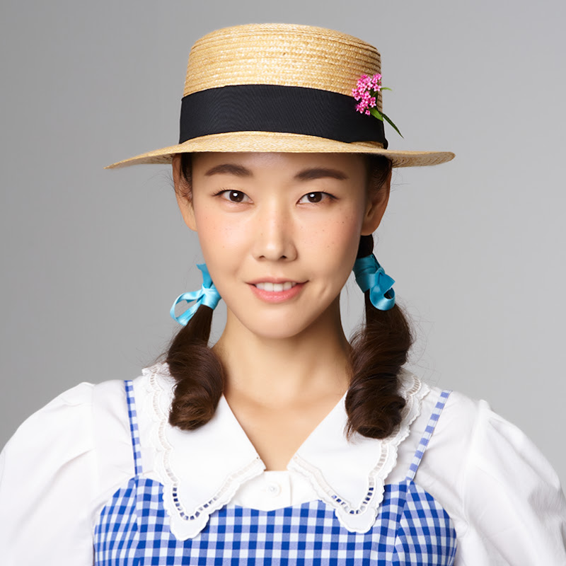 한혜진 Han Hye Jin Logo