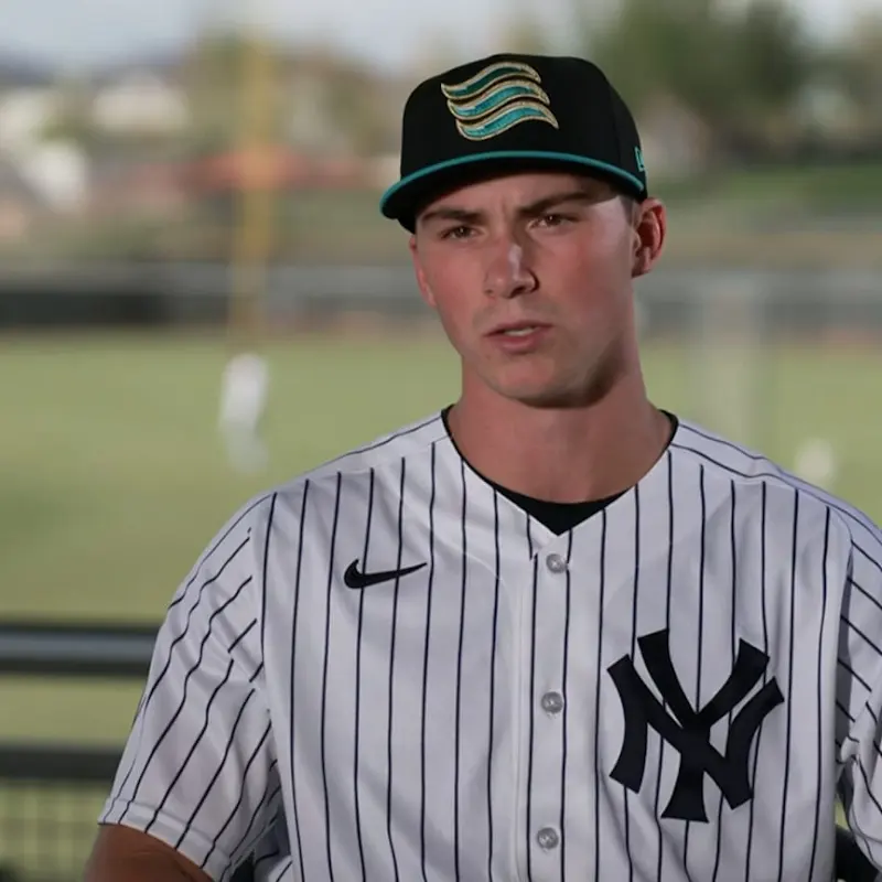 Dax Kilby, principal prospecto de Yankees, trabaja en un nuevo swing durante la Arizona Fall League