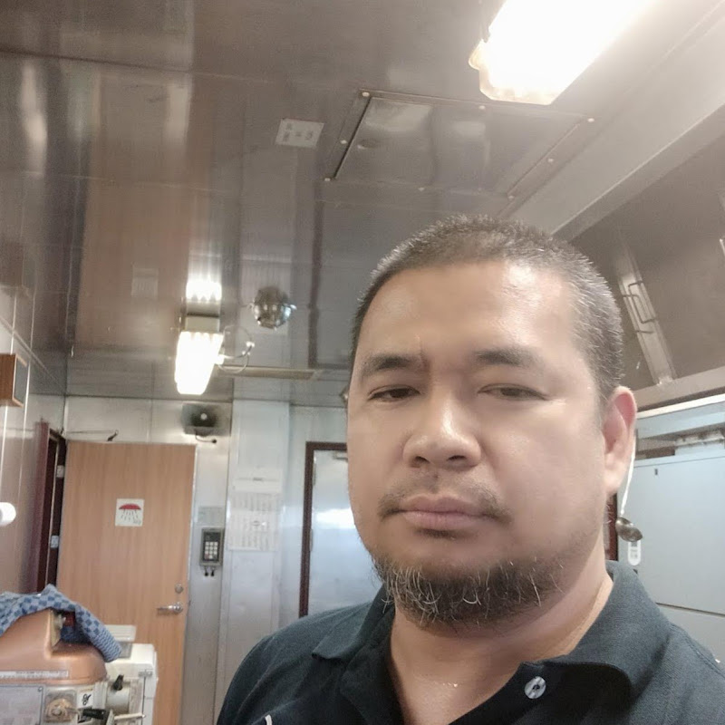 CHEF MIKE REMOLACIO VLOG's