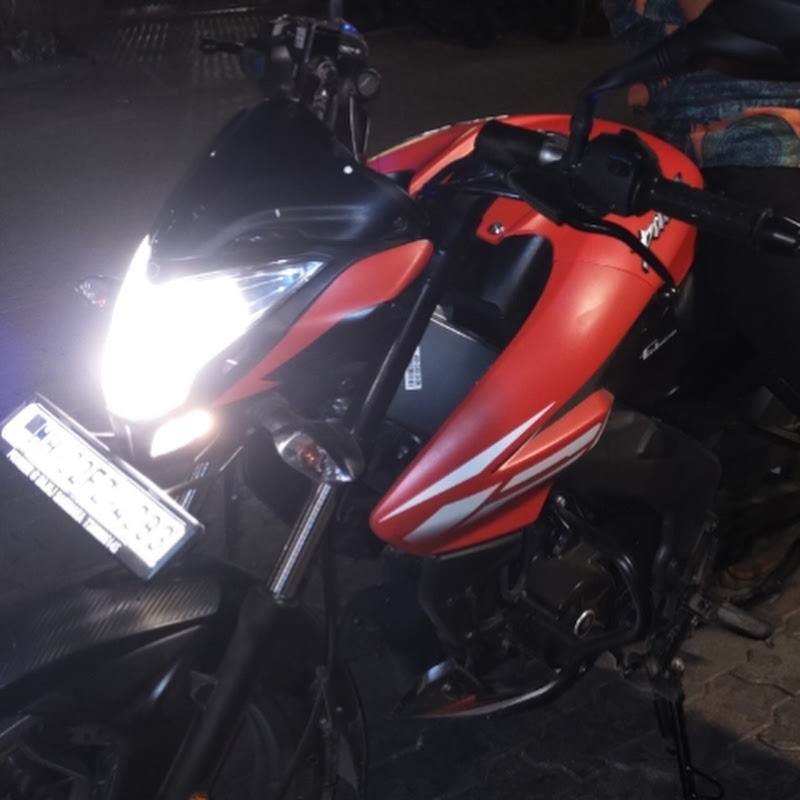 Mumbai rider POV