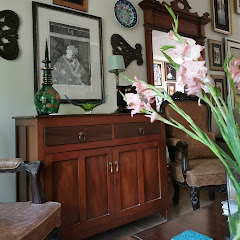 Thumbnail of related channel