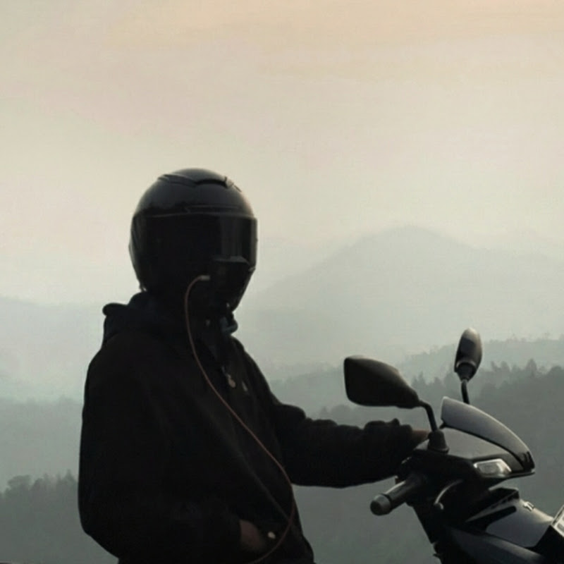 Hire Jorides — Electric Vehicles (EVs) & Future Mobility YouTube creator for sponsorships