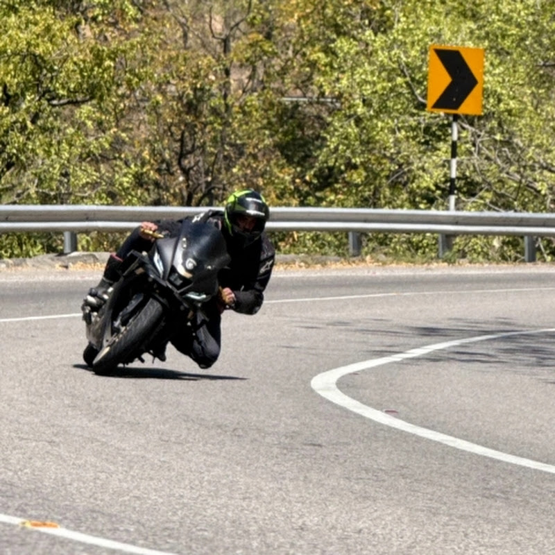 Two thumb rider