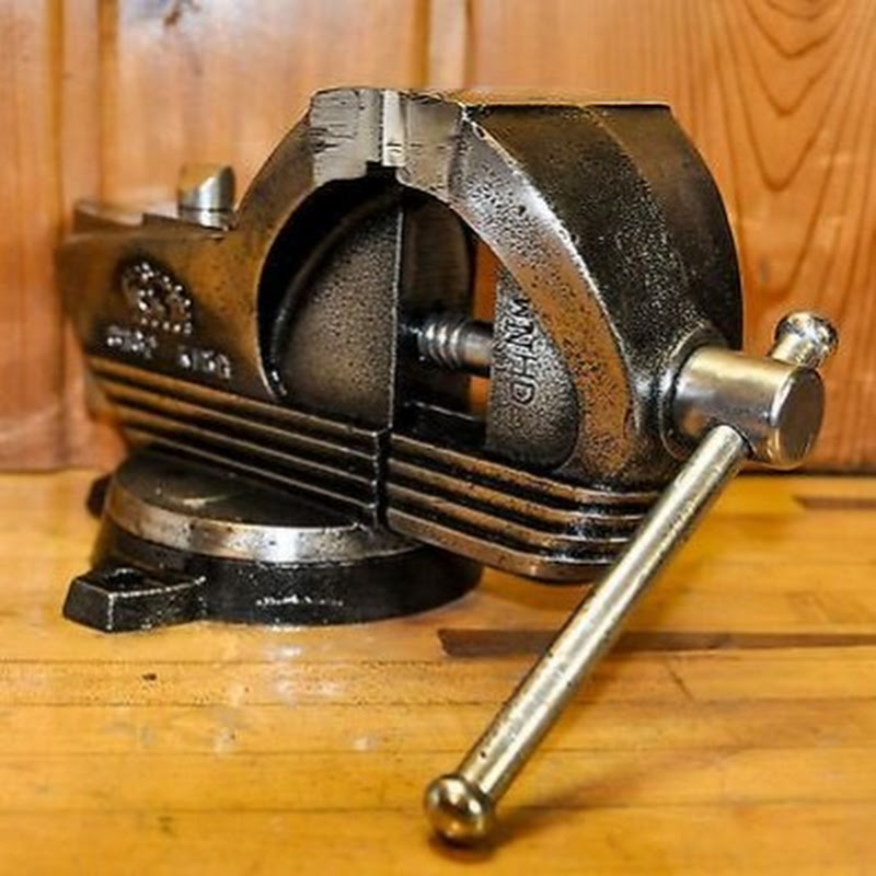 Restoration Tools Logo