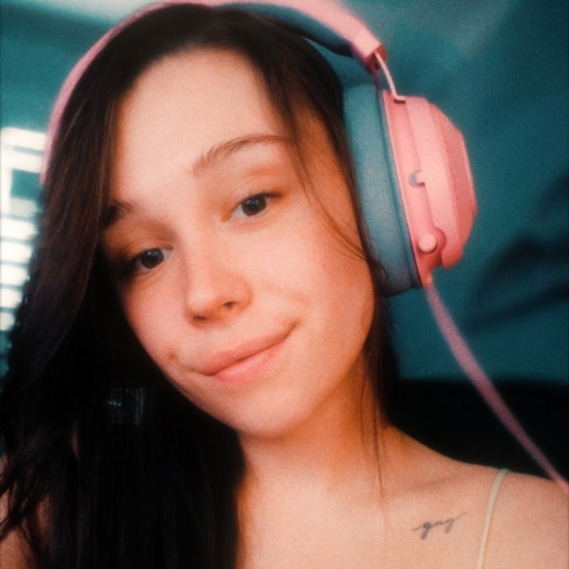 Bobbie Bee and Coffee