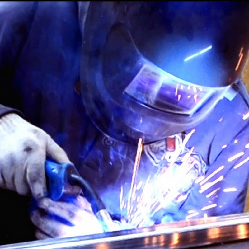 Battle with metal Logo