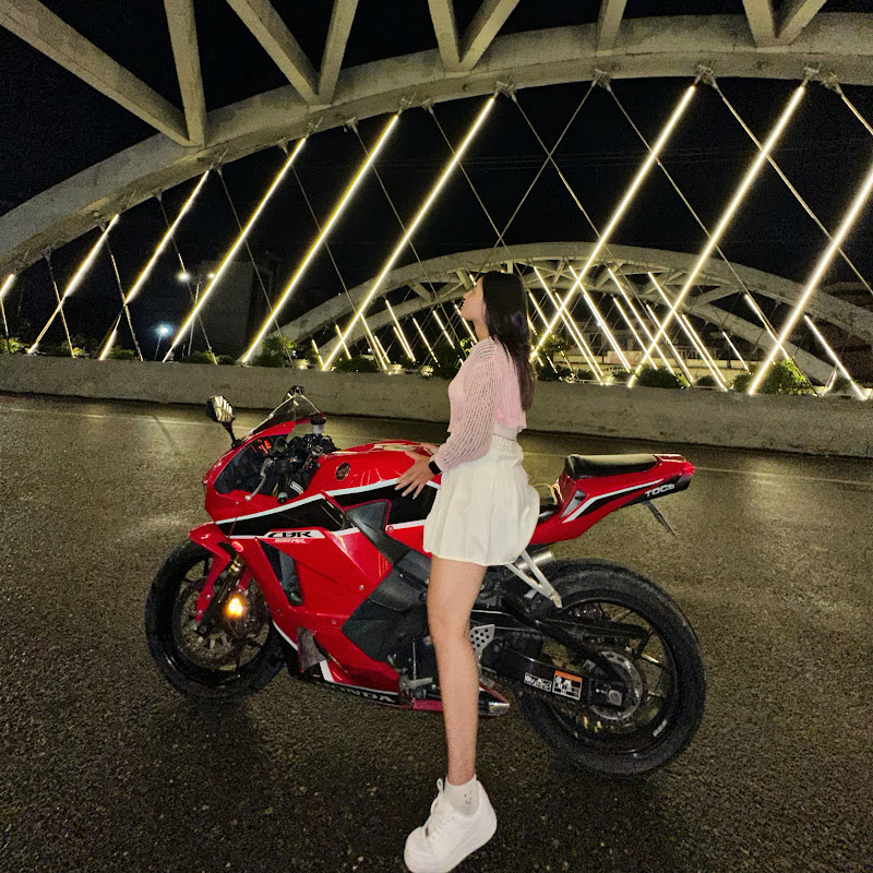 Soni Rides