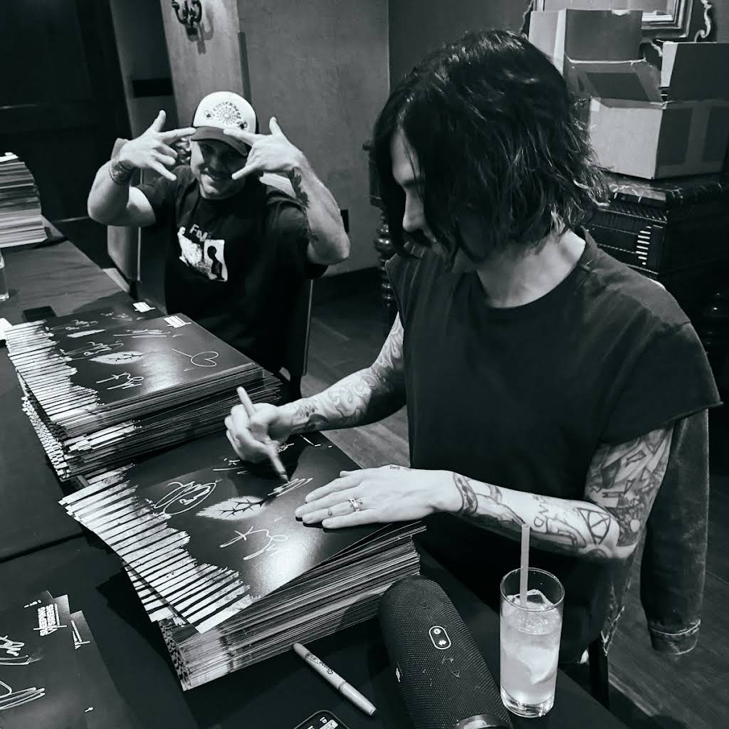 Sleeping With Sirens - YouTube