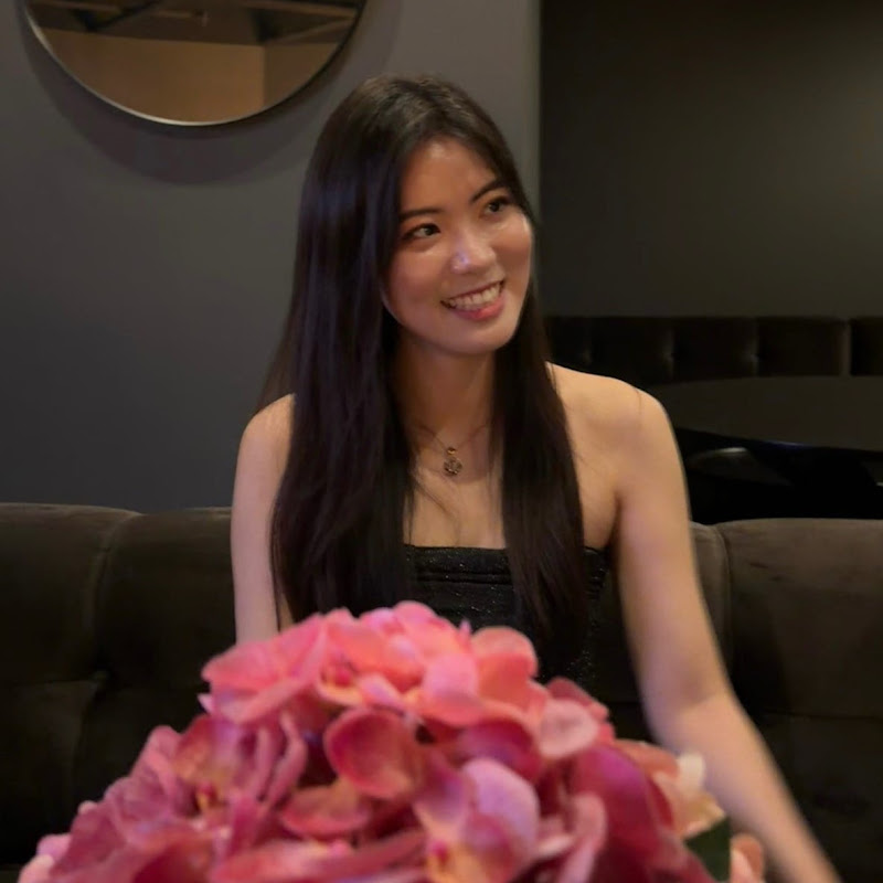 Lena Lee 