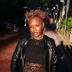 Thriving with Ashley ☮︎? Avatar