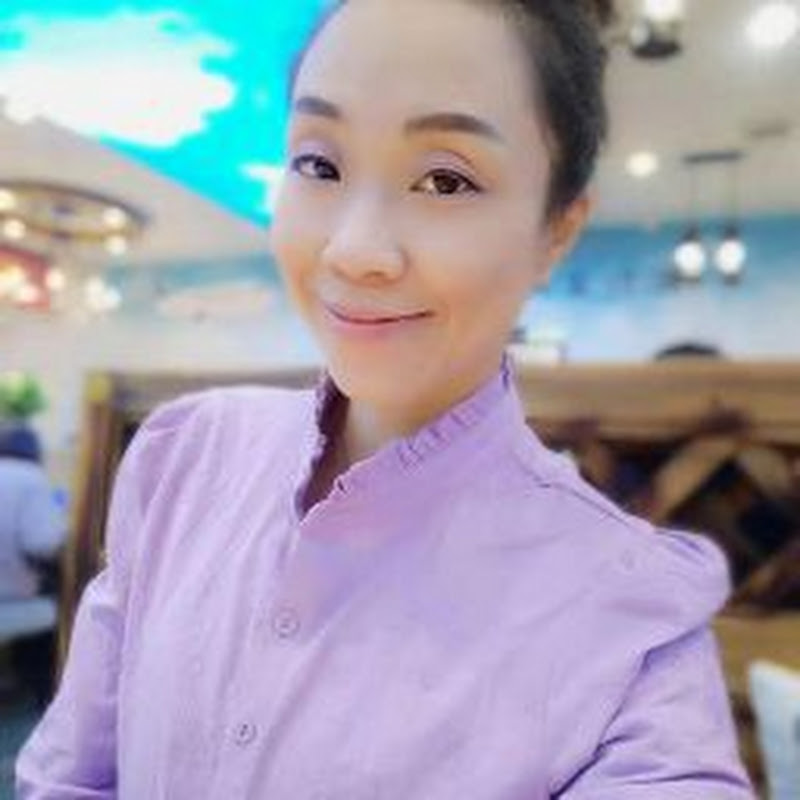 Scarlett 叹美食 Logo