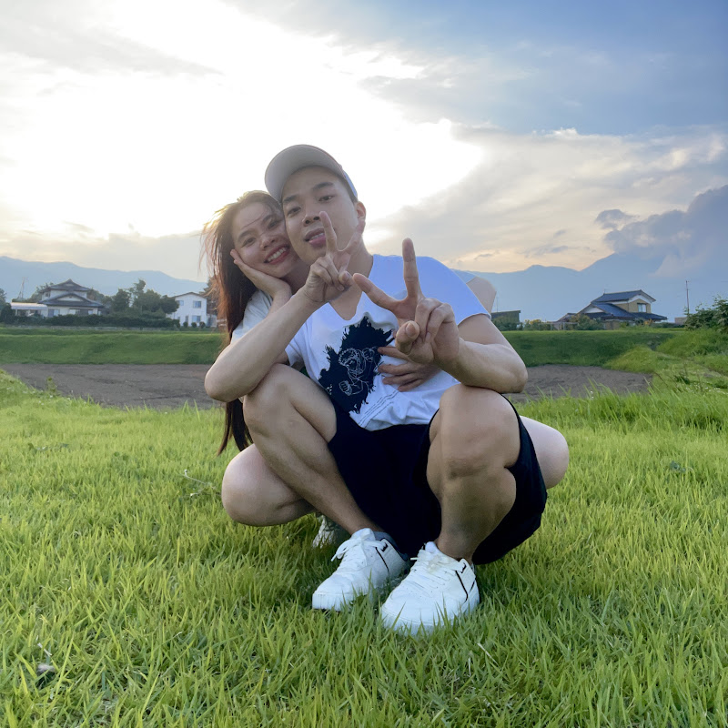 Đức Thư Vlogs YouTubeチャンネル画像