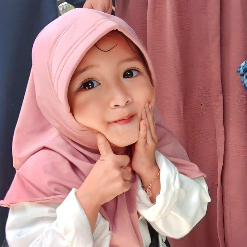 Syafa Bahtiarr Family