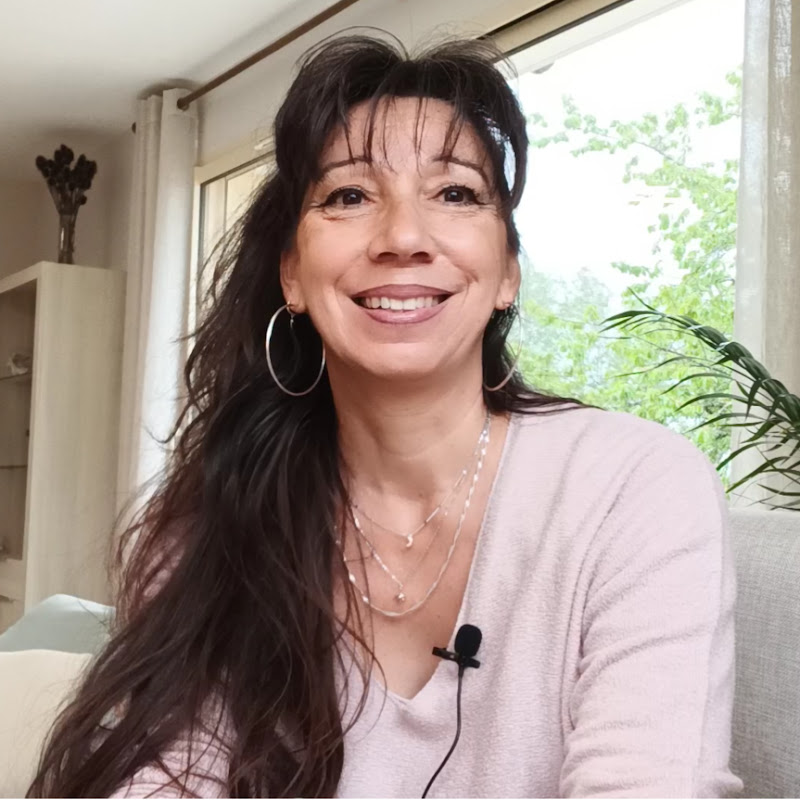 Nathalie Sarkissiantz HYPNOSE REGRESSIVE QUANTIQUE