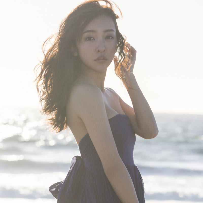 Tomomi Itano - Topic