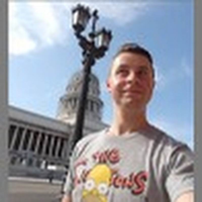 Своя Квартира, Своими Руками Logo